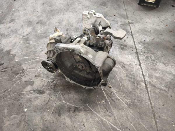 BOITE DE VITESSE VW / AUDI / SEAT / SKODA 1.6TDI CODE: MDZ ( 5VITESSES ) - Vue 1